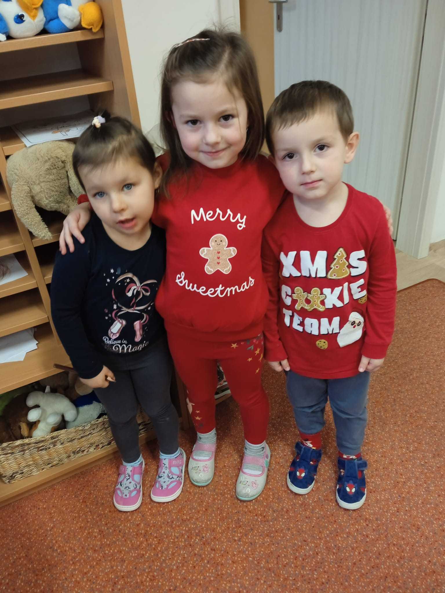 PHOTO-2025-12-02-16-35-16-3