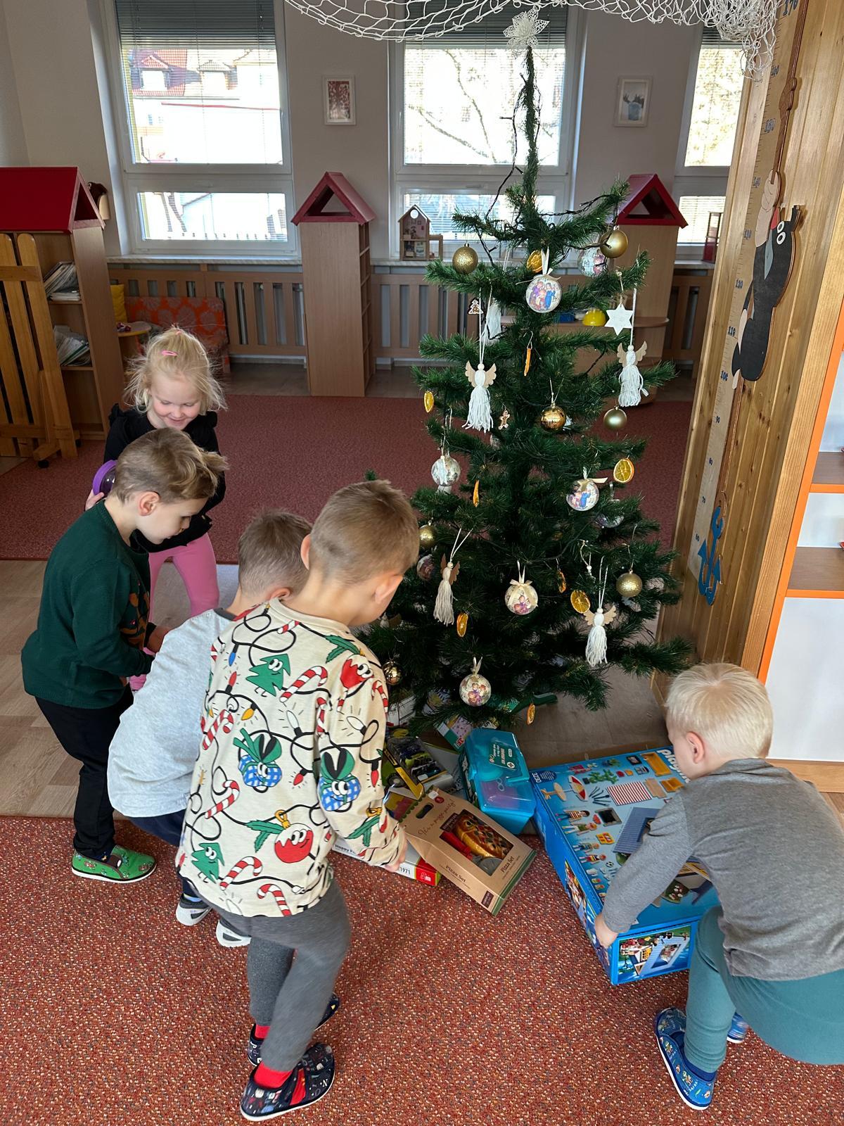 PHOTO-2024-12-19-19-11-14