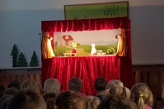 Divadlo ,,Loupežník a pyšná princezna\"